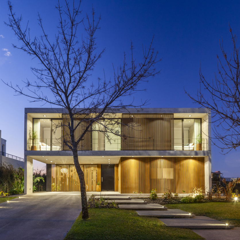 AC HOUSE
